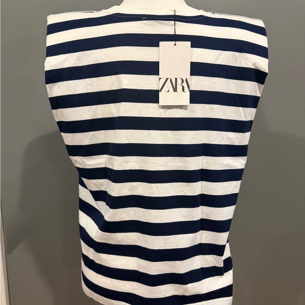 *NEW WITH TAGS* Zara Women's Size M Rugby Striped Muscle Tee - Picture 2 of 5